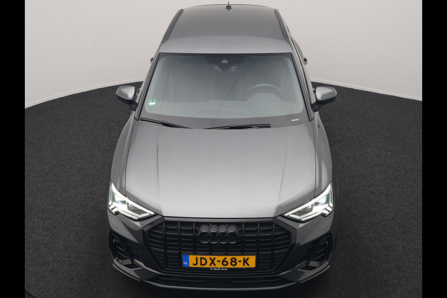 Audi Q3 45 TFSI e 2x S Line PHEV 245pk Dealer O.H. | Trekhaak Afn. | Adaptive Cruise | 360 Camera | Matrix LED | Sportstoelen Memory & Verwarmd | Keyless | Blis | Apple Carplay | Sfeerverlichting | 20"L.M | Navigatie | DAB | Plug In Hybrid |