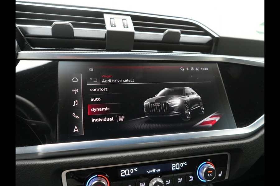 Audi Q3 45 TFSI e 2x S Line PHEV 245pk Dealer O.H. | Trekhaak Afn. | Adaptive Cruise | 360 Camera | Matrix LED | Sportstoelen Memory & Verwarmd | Keyless | Blis | Apple Carplay | Sfeerverlichting | 20"L.M | Navigatie | DAB | Plug In Hybrid |