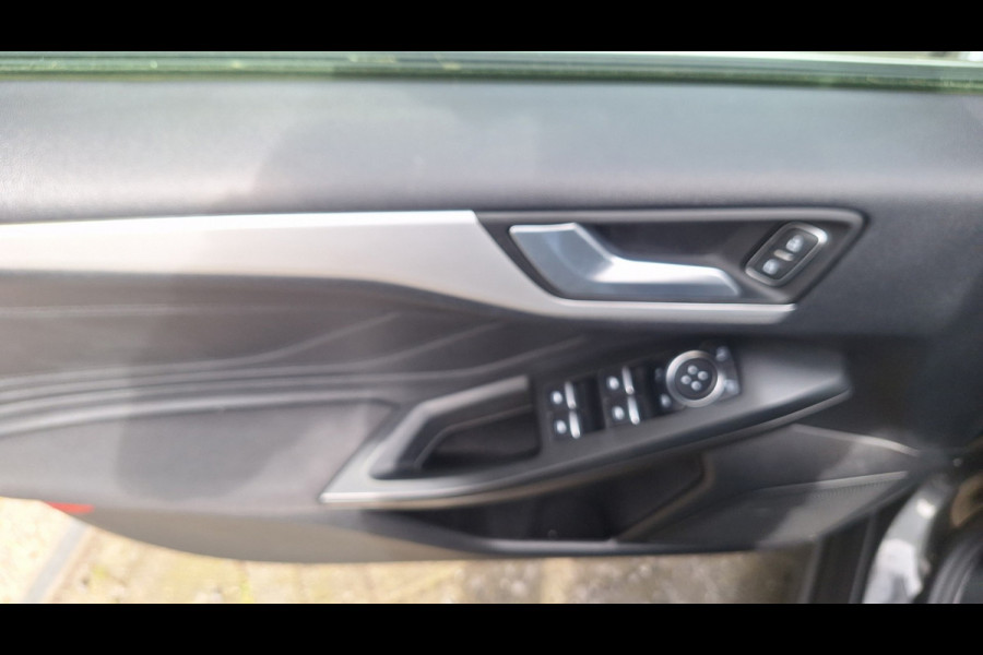 Ford FOCUS Wagon 1.0 EcoBoost Trend Edition Business/Navigatie/Trekhaak/Led/Pdc/Enz