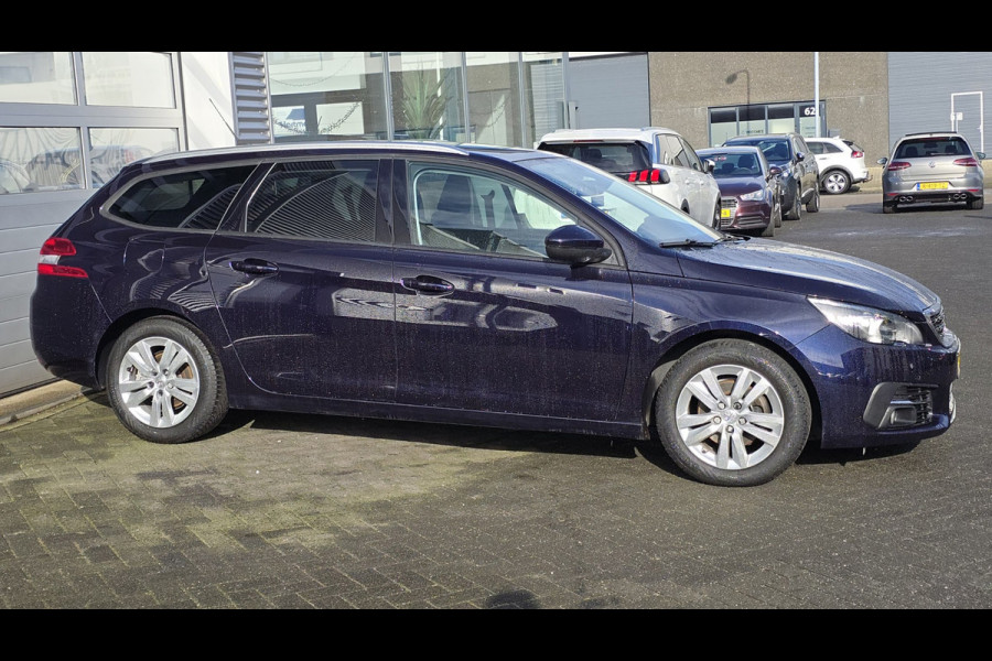Peugeot 308 SW 1.2 PureTech Blue Lease Executive