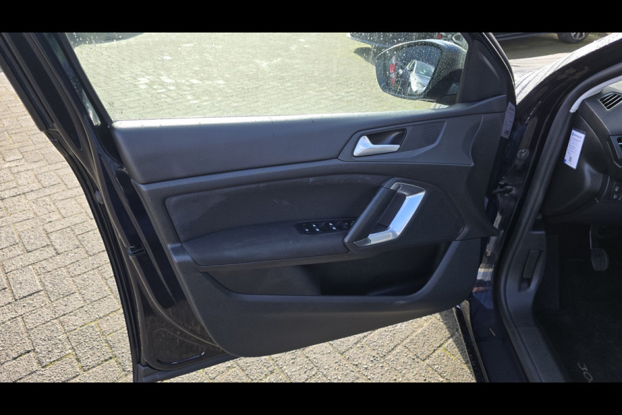 Peugeot 308 SW 1.2 PureTech Blue Lease Executive