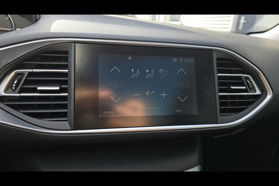Peugeot 308 SW 1.2 PureTech Blue Lease Executive