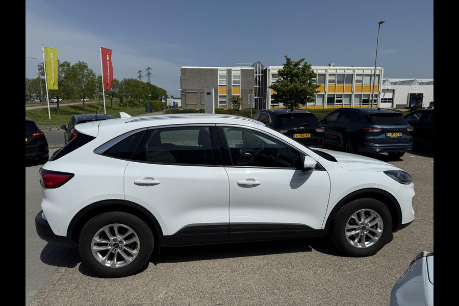 Ford Kuga 2.5 FHEV Titanium 190pk | Geen Stekker Nodig | Trekhaak Wegklapbaar | Driver Assistance Pack | Winter Pack | Head Up Display |