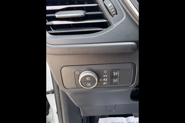 Ford Kuga 2.5 FHEV Titanium 190pk | Geen Stekker Nodig | Trekhaak Wegklapbaar | Driver Assistance Pack | Winter Pack | Head Up Display |