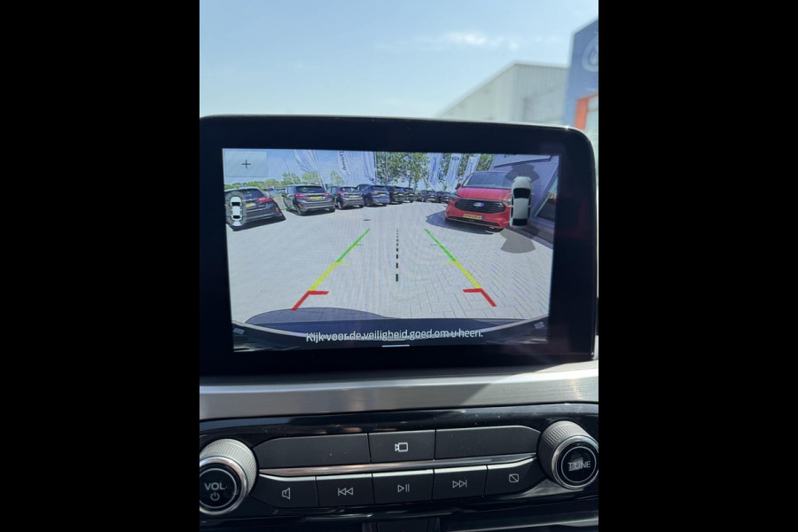 Ford Kuga 2.5 FHEV Titanium 190pk | Geen Stekker Nodig | Trekhaak Wegklapbaar | Driver Assistance Pack | Winter Pack | Head Up Display |