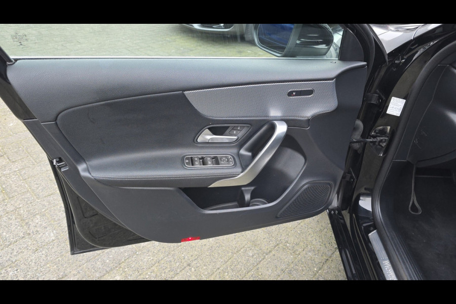 Mercedes-Benz A-Klasse 200 Luxury Line