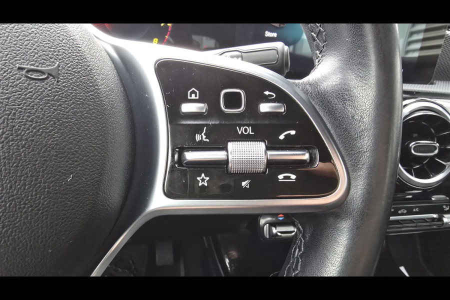 Mercedes-Benz A-Klasse 200 Luxury Line
