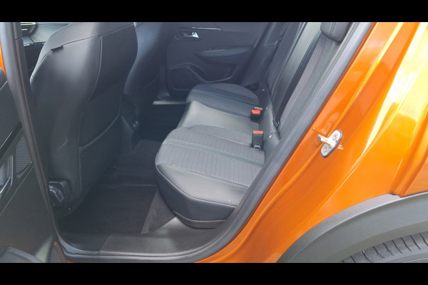 Peugeot 2008 1.2 PureTech Allure Automaat/Nav/Camera/18 Inch/Cruise/Enz/