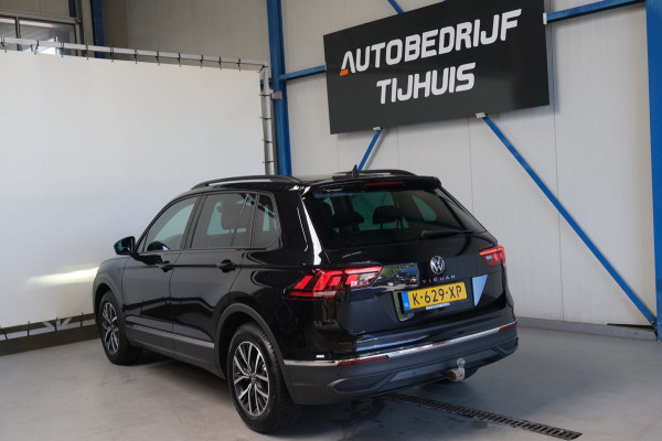 Volkswagen Tiguan 1.5 TSI Life - N.A.P. Airco, Cruise, Navi, PDC, Carplay, Trekhaak.