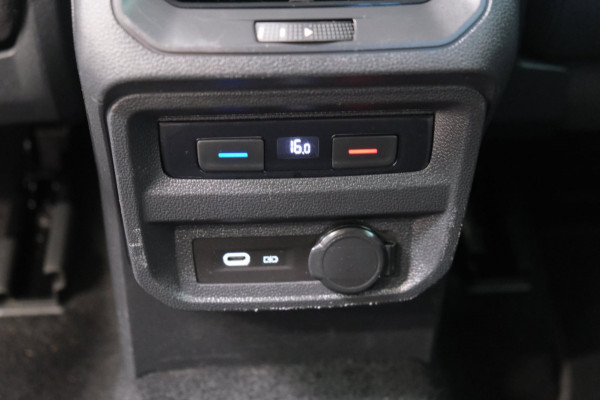 Volkswagen Tiguan 1.5 TSI Life - N.A.P. Airco, Cruise, Navi, PDC, Carplay, Trekhaak.