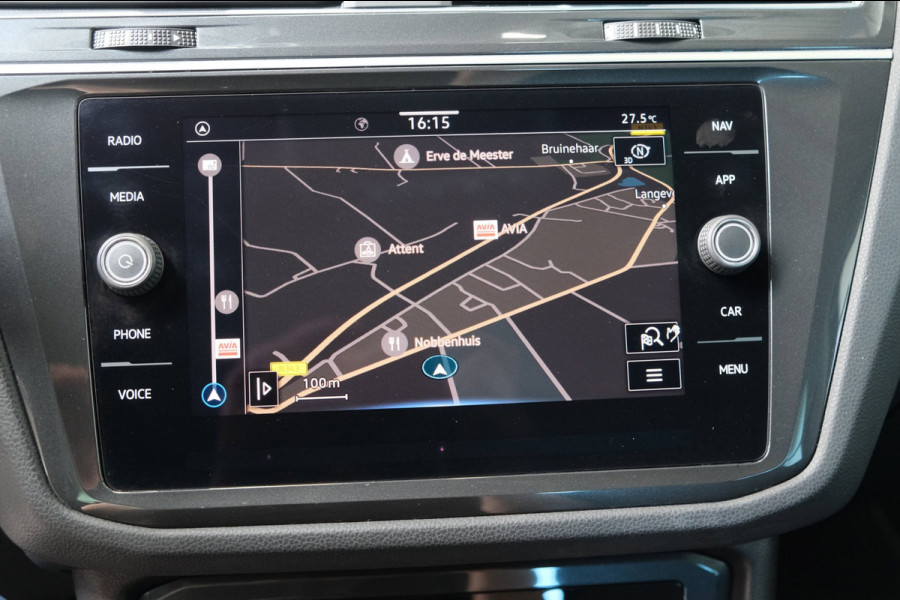 Volkswagen Tiguan 1.5 TSI Life - N.A.P. Airco, Cruise, Navi, PDC, Carplay, Trekhaak.