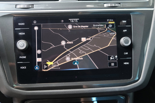 Volkswagen Tiguan 1.5 TSI Life - N.A.P. Airco, Cruise, Navi, PDC, Carplay, Trekhaak.