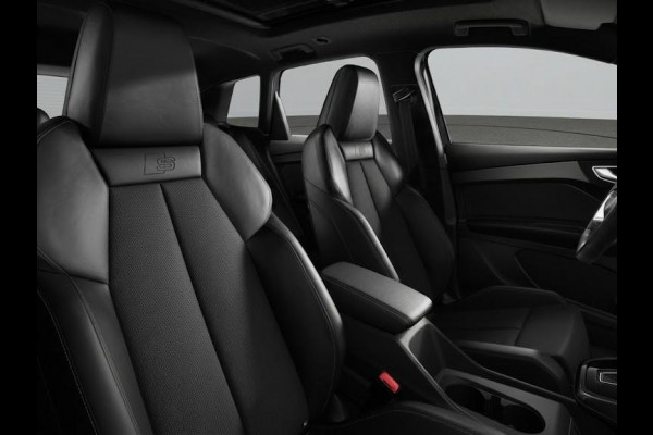 Audi Q4 e-tron 45 S edition Competition 82 kWh 286 pk | Assistentiepakket plus | Comfortpakket | Glazen panoramadak |  Lichtpakket plus ambient light |