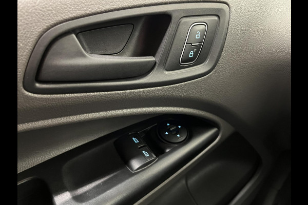 Ford Transit Connect 1.5 EcoBlue L2 Trend Automaat Airco Radio Cruise Control Parkeersensoren Achterklep Verwarmbare voorstoelen