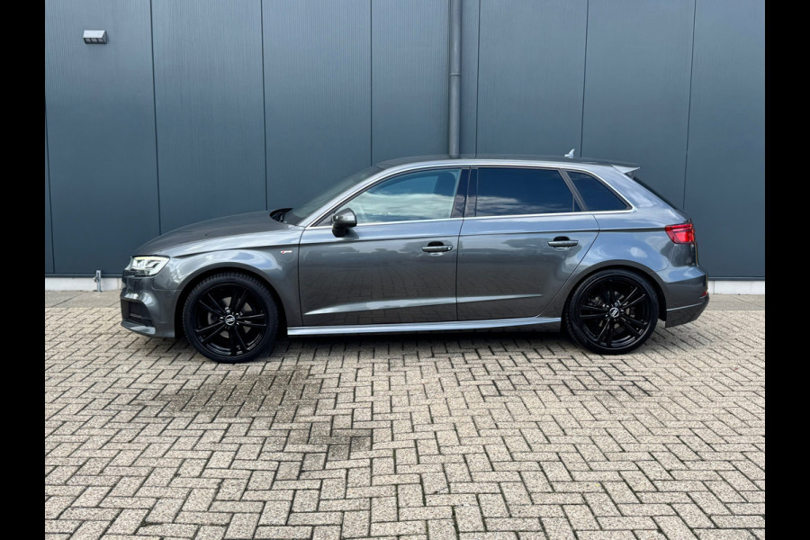 Audi A3 Sportback 1.5 TFSI Automaat S Line Edition * Optiek Zwart * Navigatie * Cruise Control *
