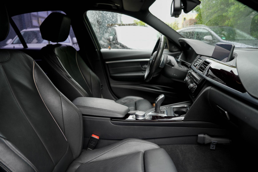 BMW 3-serie 340i M Sport Edition | Memory | Climate | Leder | M-Performance Uitlaat Systeem
