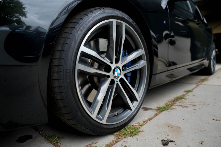 BMW 3-serie 340i M Sport Edition | Memory | Climate | Leder | M-Performance Uitlaat Systeem