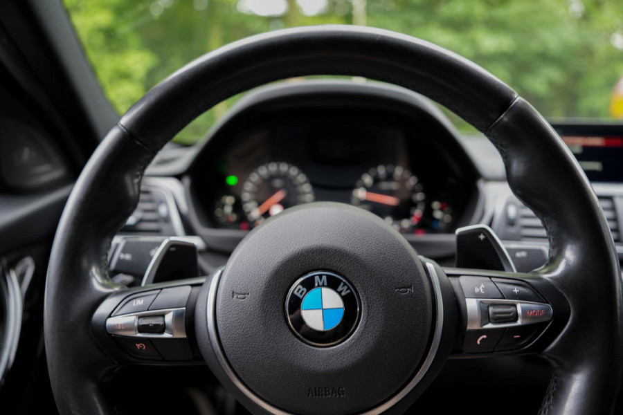 BMW 3-serie 340i M Sport Edition | Memory | Climate | Leder | M-Performance Uitlaat Systeem