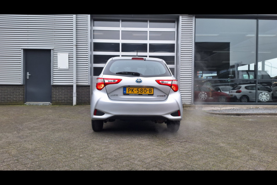 Toyota Yaris 1.5 Hybrid Aspiration/Navigatie/Cruise/Camera/