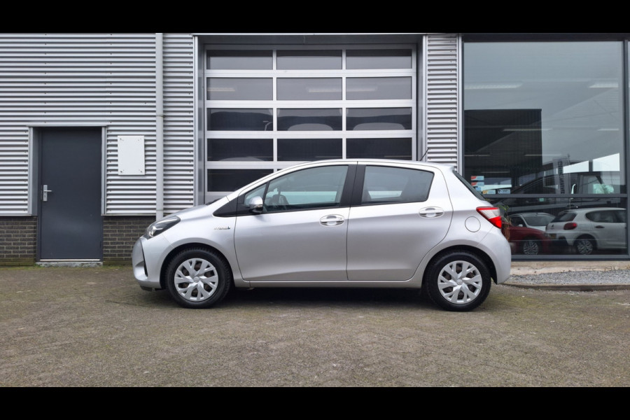 Toyota Yaris 1.5 Hybrid Aspiration/Navigatie/Cruise/Camera/