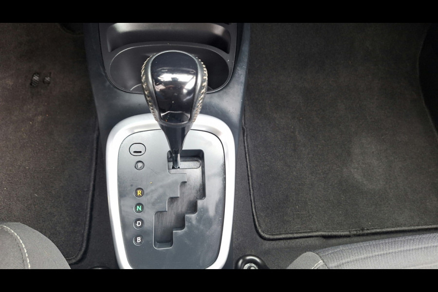 Toyota Yaris 1.5 Hybrid Aspiration/Navigatie/Cruise/Camera/