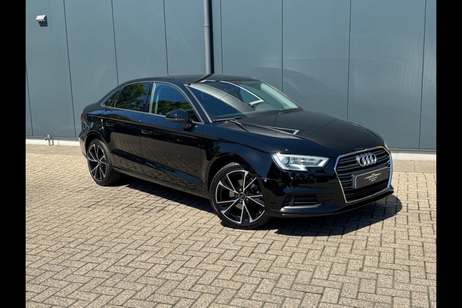 Audi A3 Limousine 30 TFSI Pro Line * Navigatie * Cruise Control * Parkeersensoren *