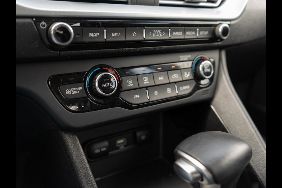 Kia Niro 1.6 GDi Hybrid DynamicLine | Navigatie | Achteruitrijcamera |