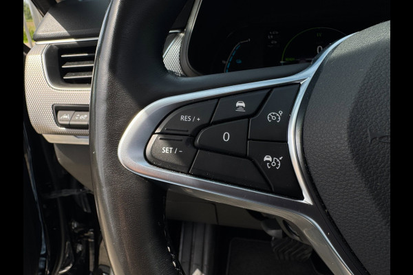 Renault Arkana 1.6 E-Tech Hybrid 145 Intens TREKHAAK / PANO / LEDER / LED / CARPLAY / STOELVERW. / ELEKTR STOEL / CRUISE / CAMERA