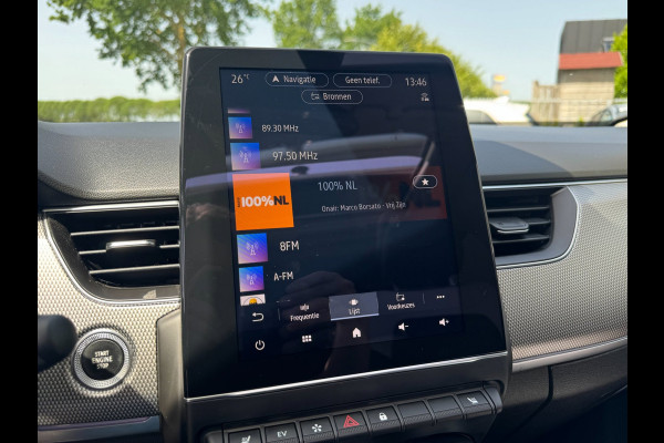 Renault Arkana 1.6 E-Tech Hybrid 145 Intens TREKHAAK / PANO / LEDER / LED / CARPLAY / STOELVERW. / ELEKTR STOEL / CRUISE / CAMERA