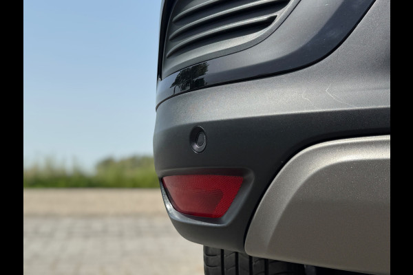 Renault Arkana 1.6 E-Tech Hybrid 145 Intens TREKHAAK / PANO / LEDER / LED / CARPLAY / STOELVERW. / ELEKTR STOEL / CRUISE / CAMERA