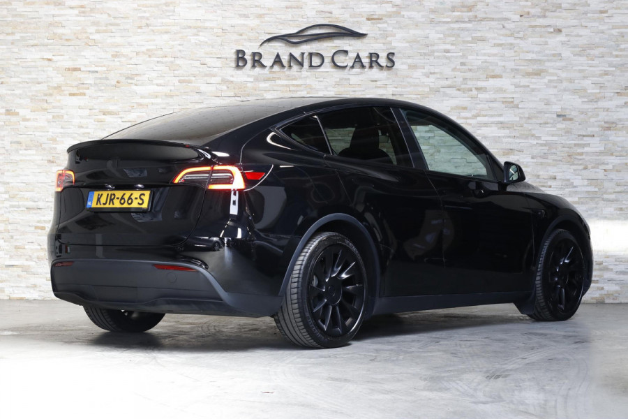 Tesla Model Y RWD 58 kWh | TREKHAAK | 20" LM VELGEN | ZWARTE DETAILS |