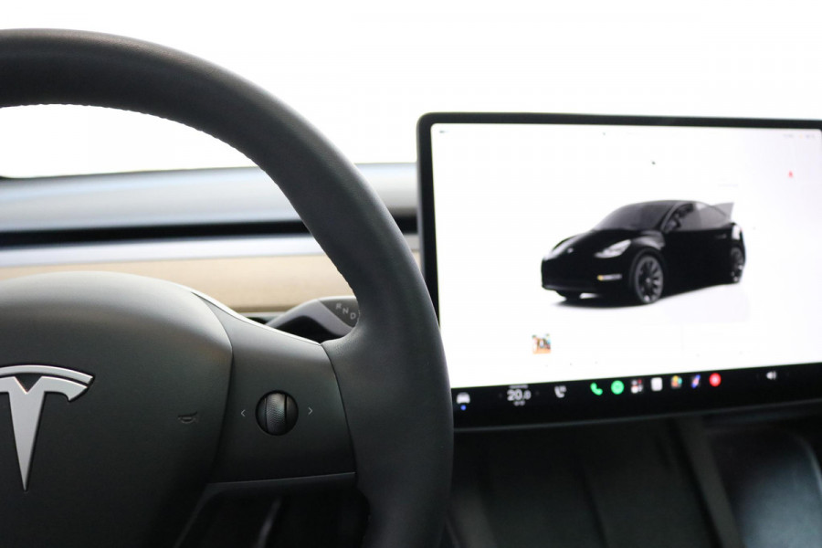 Tesla Model Y RWD 58 kWh | TREKHAAK | 20" LM VELGEN | ZWARTE DETAILS |