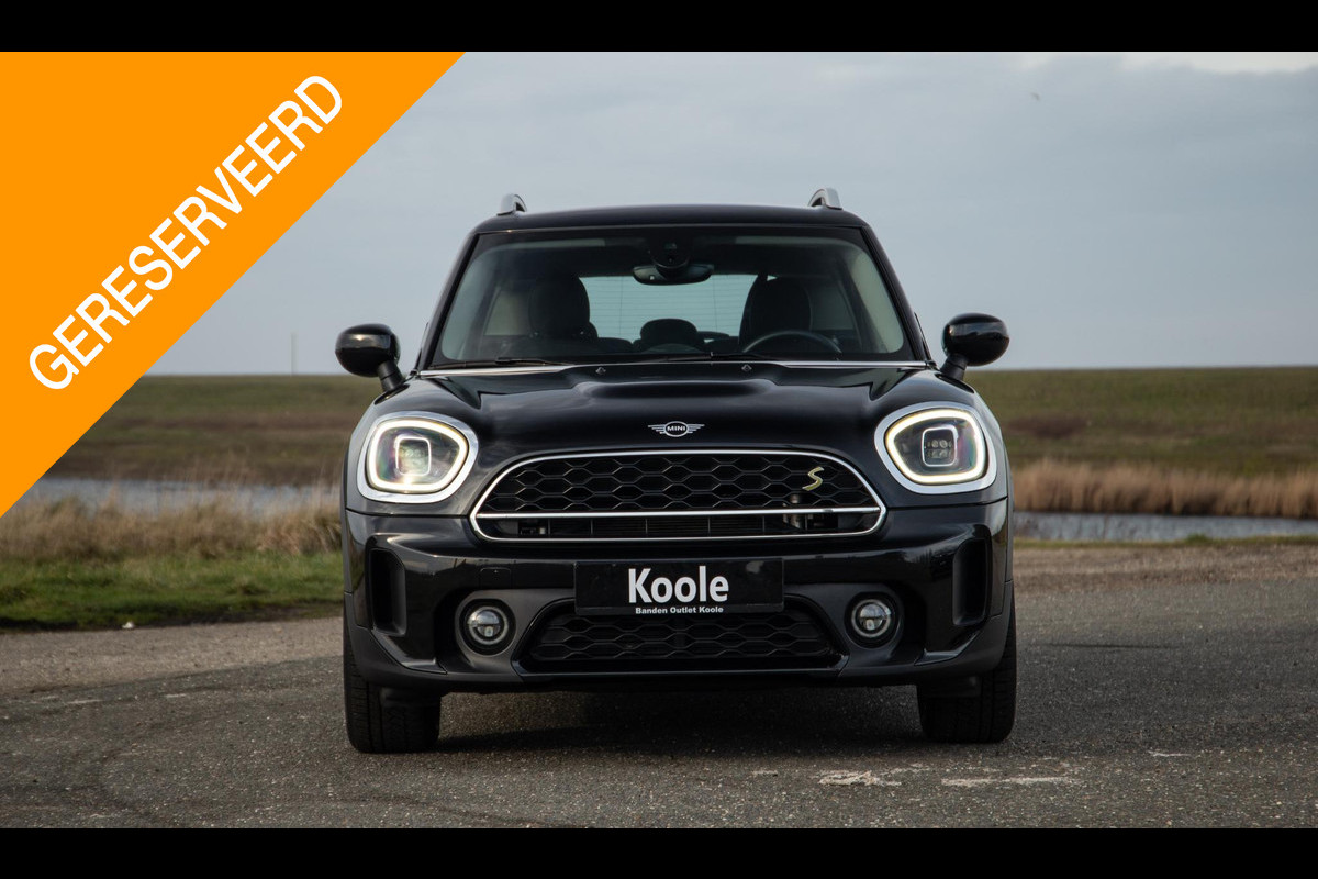 MINI Countryman 1.5 Cooper S E ALL4 Essential CAMERA / NAVI / CARPLAY / AIRCO / ZWART / STOELVERWARMING