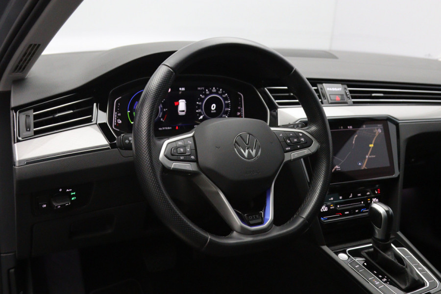 Volkswagen Passat Variant 1.4 TSI 218 PK PHEV GTE BNS, Trekhaak, Panoramadak, Matrix-LED, Adap. Cruise Control