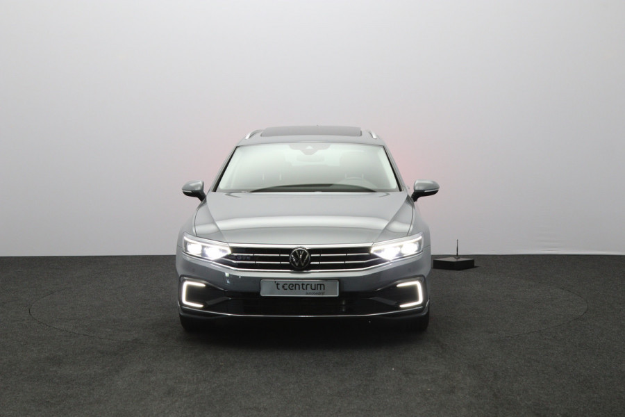 Volkswagen Passat Variant 1.4 TSI 218 PK PHEV GTE BNS, Trekhaak, Panoramadak, Matrix-LED, Adap. Cruise Control