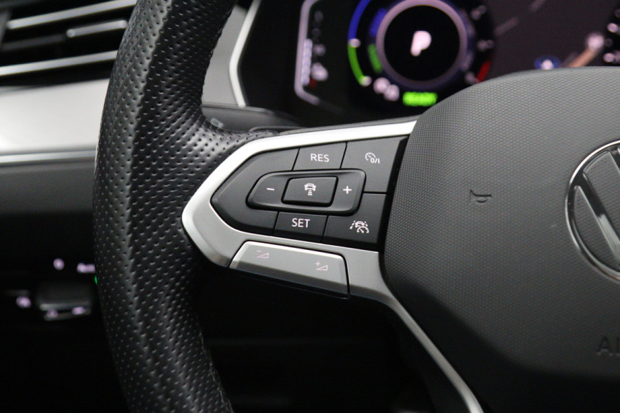 Volkswagen Passat Variant 1.4 TSI 218 PK PHEV GTE BNS, Trekhaak, Panoramadak, Matrix-LED, Adap. Cruise Control