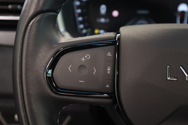 Lynk & Co 01 1.5 Infinity Virtual Cockpit ACC PDC