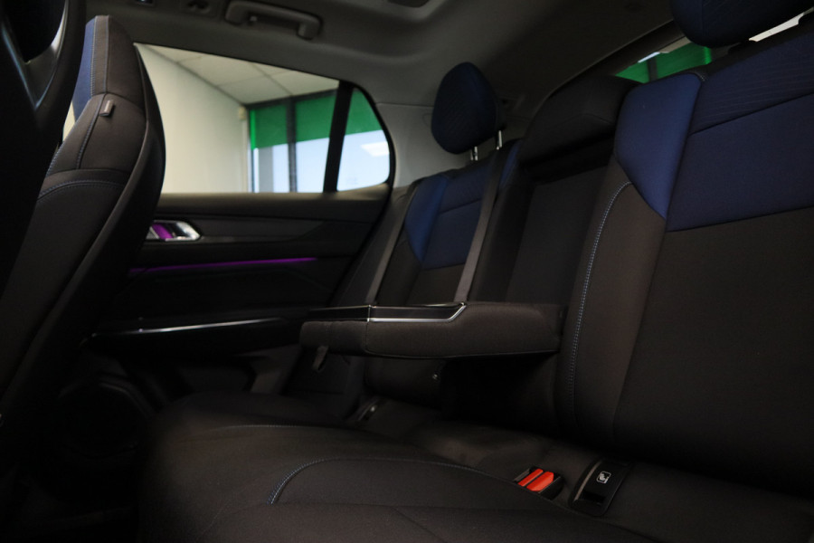 Lynk & Co 01 1.5 Infinity Virtual Cockpit ACC PDC