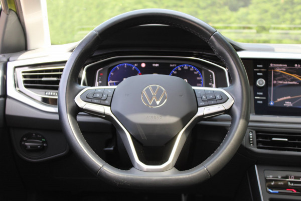 Volkswagen Taigo 1.0 TSI Style Automaat Panodak Carplay Keyless Stoelverwarming !!NIEUWBINNEN!!