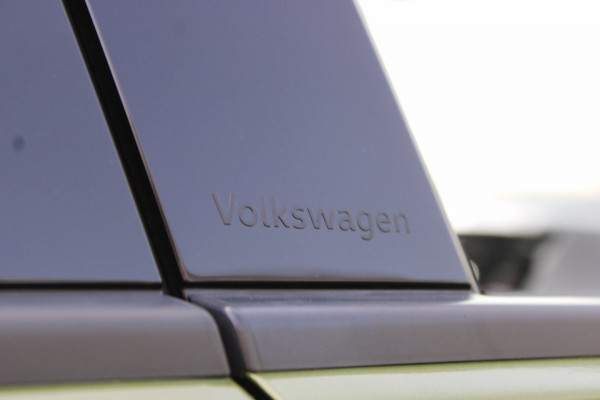 Volkswagen Taigo 1.0 TSI Style Automaat Panodak Carplay Keyless Stoelverwarming !!NIEUWBINNEN!!