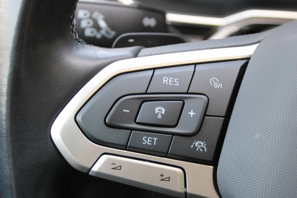 Volkswagen Taigo 1.0 TSI Style Automaat Panodak Carplay Keyless Stoelverwarming !!NIEUWBINNEN!!