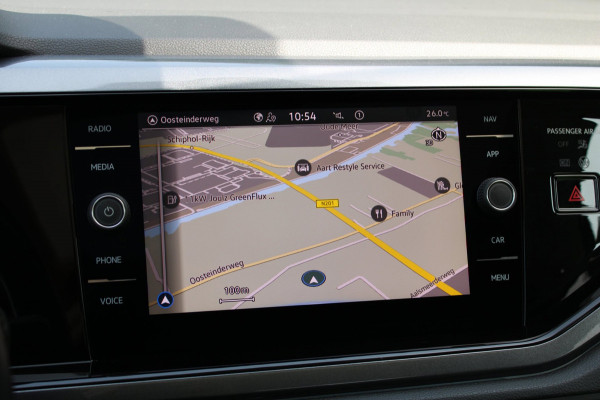 Volkswagen Taigo 1.0 TSI Style Automaat Panodak Carplay Keyless Stoelverwarming !!NIEUWBINNEN!!