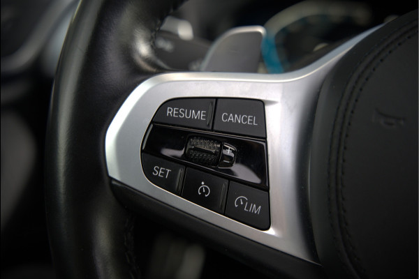 BMW X3 xDrive30e High Executive M Sport | Panoramadak | Stoelverwarming | Head-Up Display | Apple Carplay | 360 Camera | Keyless | M Sport Remmen | Adaptief Onderstel | Trekhaak | Ambiance Verlichting | Laser Lights | HIFI |