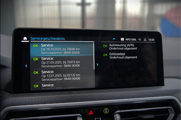 BMW X3 xDrive30e High Executive M Sport | Panoramadak | Stoelverwarming | Head-Up Display | Apple Carplay | 360 Camera | Keyless | M Sport Remmen | Adaptief Onderstel | Trekhaak | Ambiance Verlichting | Laser Lights | HIFI |