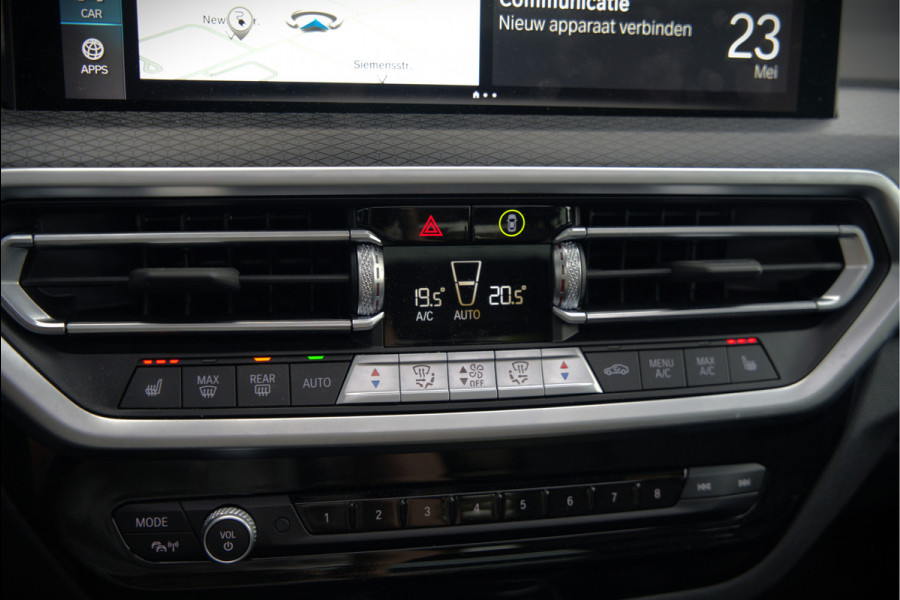 BMW X3 xDrive30e High Executive M Sport | Panoramadak | Stoelverwarming | Head-Up Display | Apple Carplay | 360 Camera | Keyless | M Sport Remmen | Adaptief Onderstel | Trekhaak | Ambiance Verlichting | Laser Lights | HIFI |