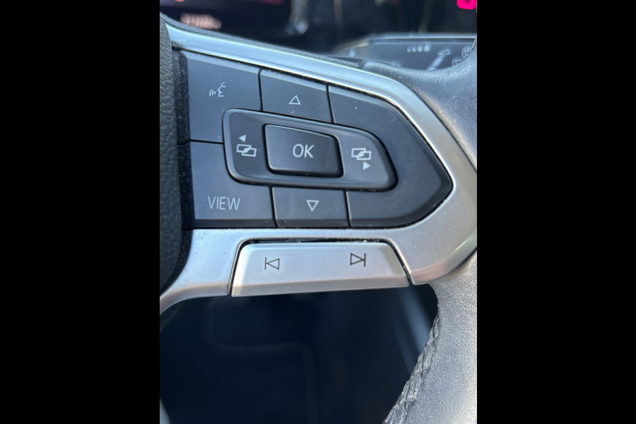 Volkswagen Golf 1.0 eTSI Life Automaat | Navi | Clima | Cruise | PDC