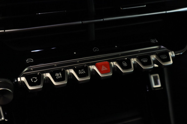 Peugeot e-2008 EV GT Avantage 54 kWh 360 camera Navigatie Blindspot NAP !! 2e Pinksterdag geopend van 12:00 tot 17:00u !!