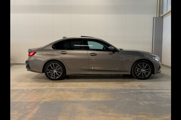 BMW 3-serie 330e High Executive | M-SPORT | SCHUIF/KANTEL | ACC | HUD | TREKHAAK
