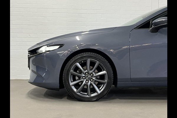 Mazda 3 2.0 Al-Selection Adapt. Cruise | Stuur-/stoelverwarming | Achteruitrij camera | Head-up | Bliss