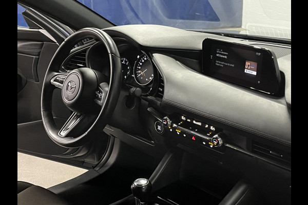 Mazda 3 2.0 Al-Selection Adapt. Cruise | Stuur-/stoelverwarming | Achteruitrij camera | Head-up | Bliss